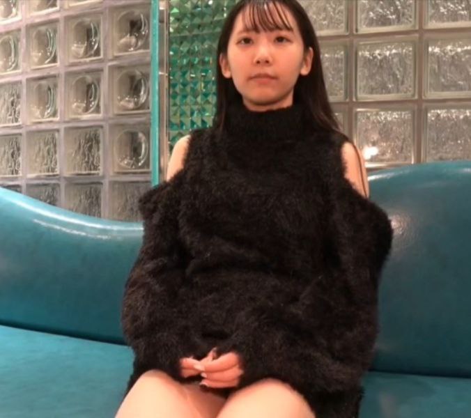親戚のエロガキにスカートもぐりクンニされ夫がいる至近距離でイってしまった叔母さんは挿入も拒めない 6 失禁イキSP
